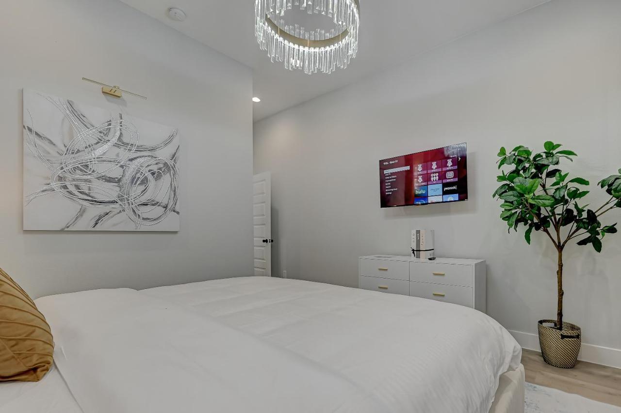 Elegant 3Br Haven- Games, Luxury & Lush Garden Villa ฮูสตัน ภายนอก รูปภาพ